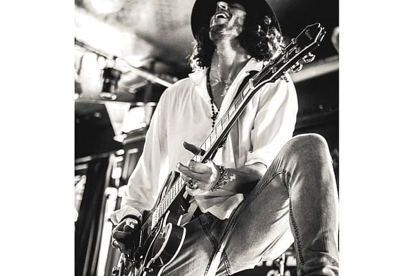 leontas UK band rock 'n' roll mykonos - VIP mykonos party artists mykonos