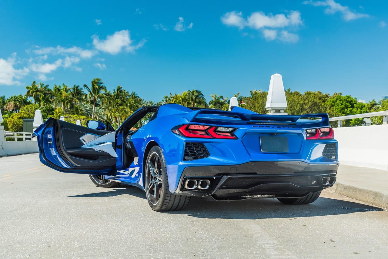 rent blue corvette chevrolet