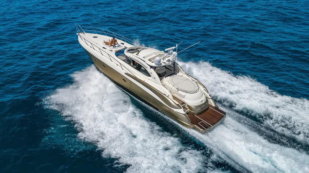 beautiful women - sunseeker miami yacht 2