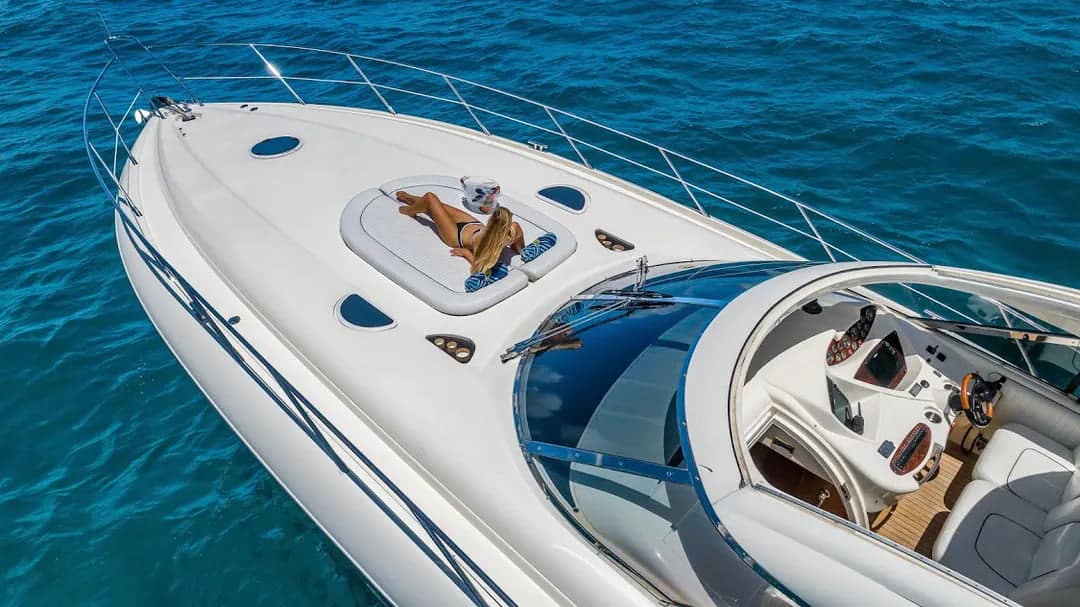 sunseeker 60 - miami yachting - women