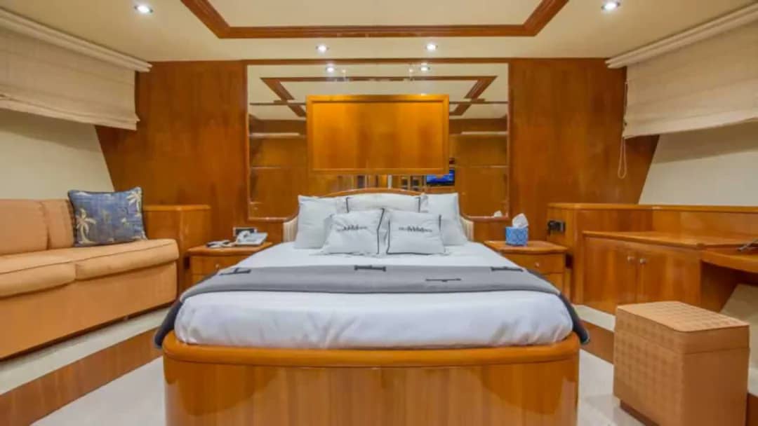luxury interior - interior best azimut yachts in miami
