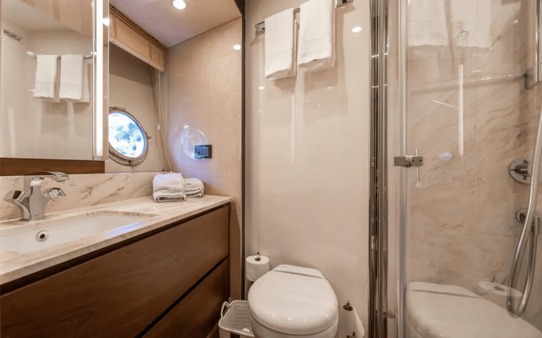 interior azimut 72