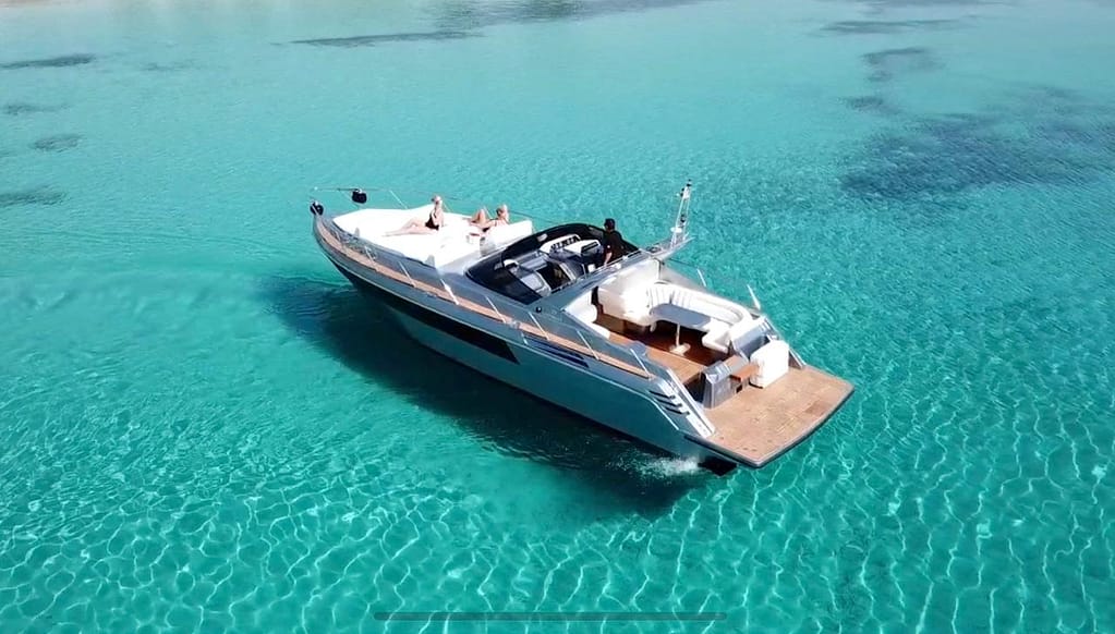 cranchi 44 in mykonos yachting - mykonos yachts