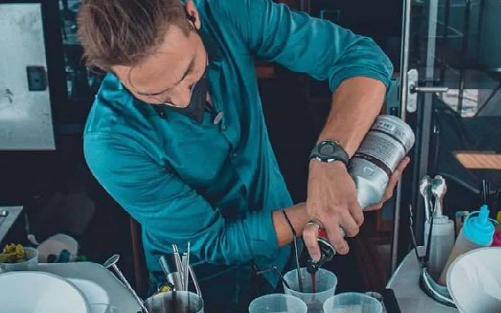 ibiza bartender - yacht party ibiza