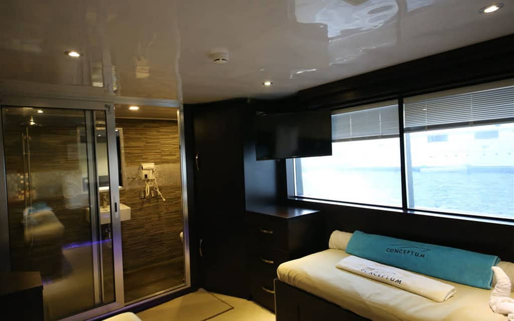 custom yacht mega - yacht life mykonos interior 2