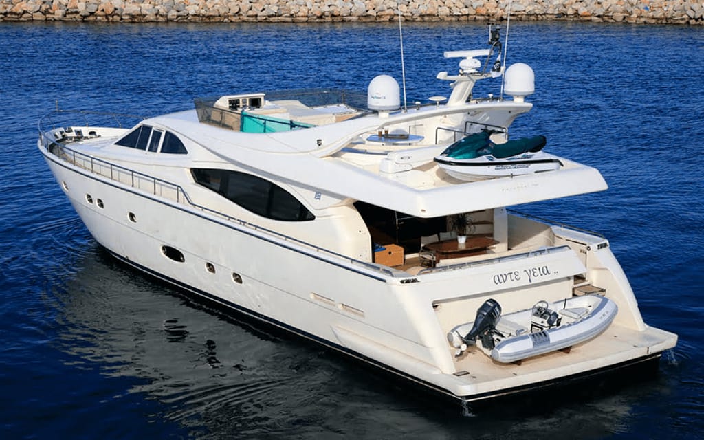 ferretti 76 - billionaire club mykonos yachts 3