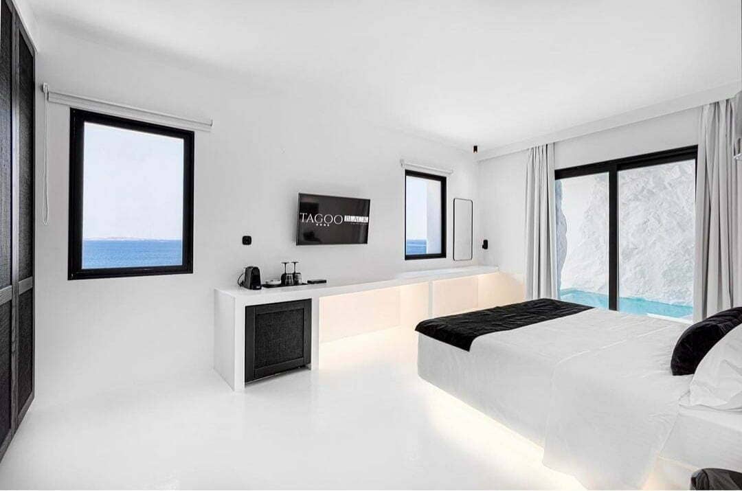 tagoo black mykonos - best suites mykonos - billionaire club mykonos rentals