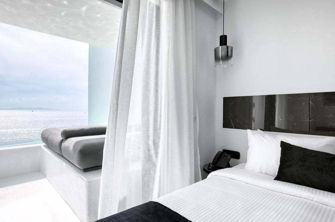 tagoo black mykonos - best suites mykonos - billionaire club mykonos 1