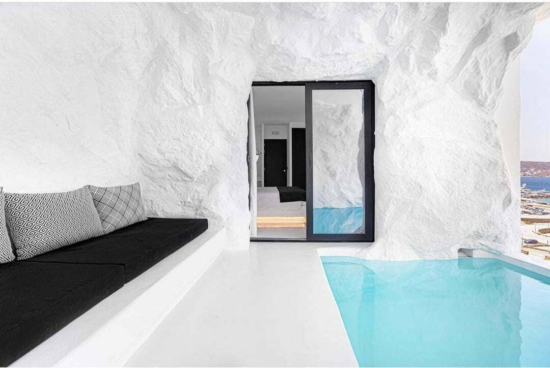 tagoo black mykonos - best suites mykonos - billionaire club mykonos cave pool