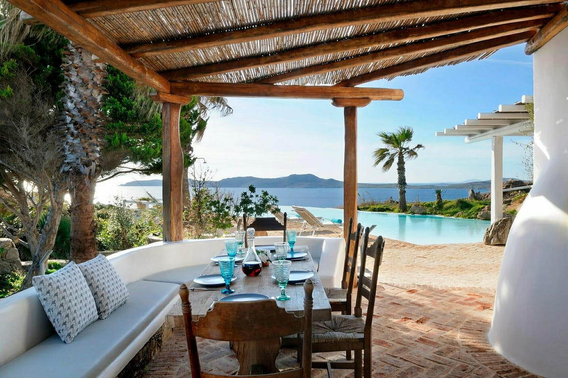 Delos Villa