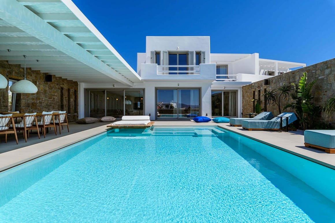 luxury villas mykonos - millionaires villa - billionaire club - 2