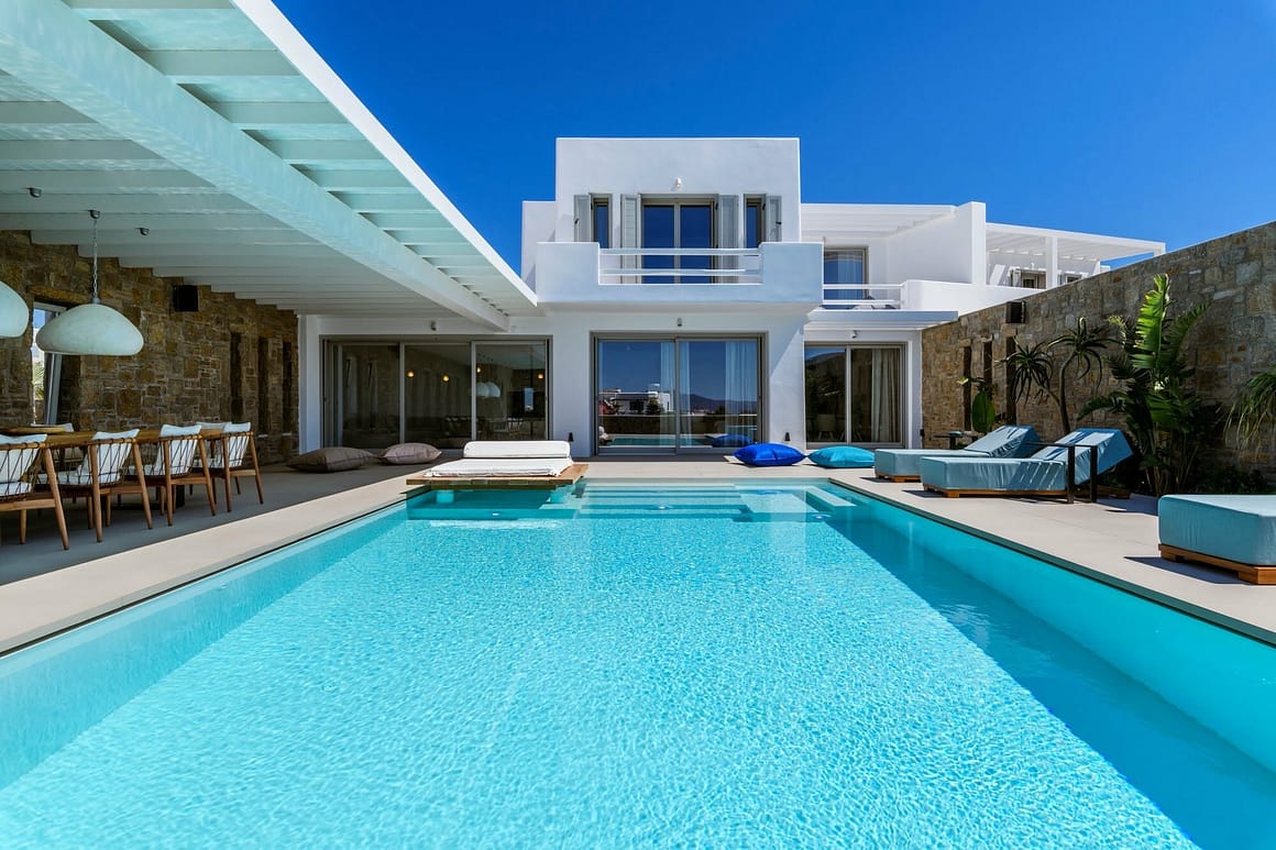 Amazing villas in Mykonos - millionaires villa - billionaire club mykonos villa