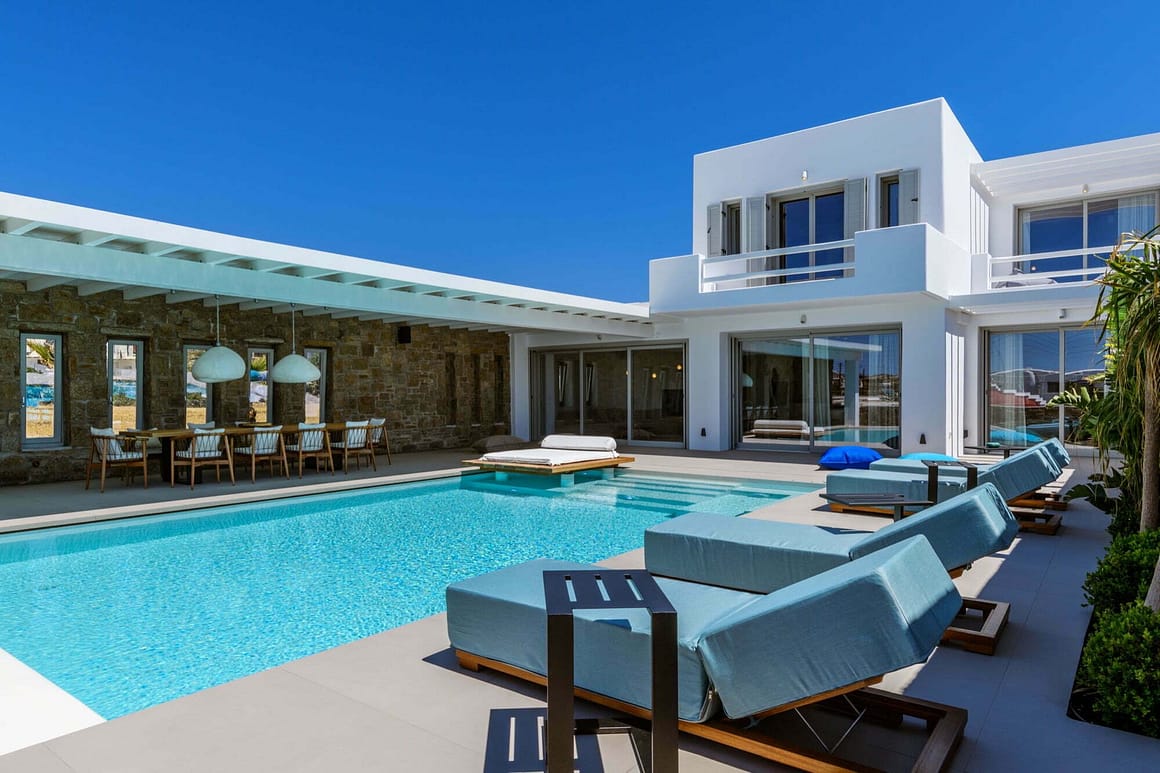 villa Millionaires - luxury villas in Mykonos - billionaire club mykonos - mykonos luxury villa pool - millionaires villa