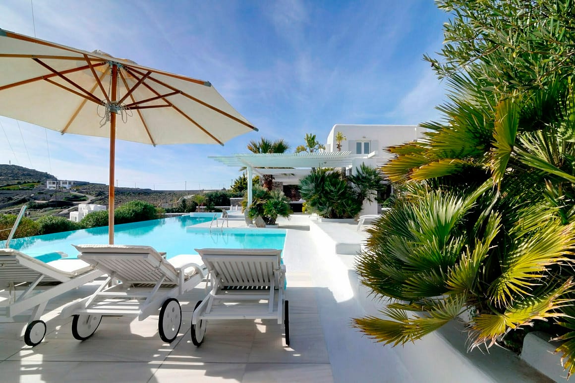 rent elite villas mykonos - mega villa pool