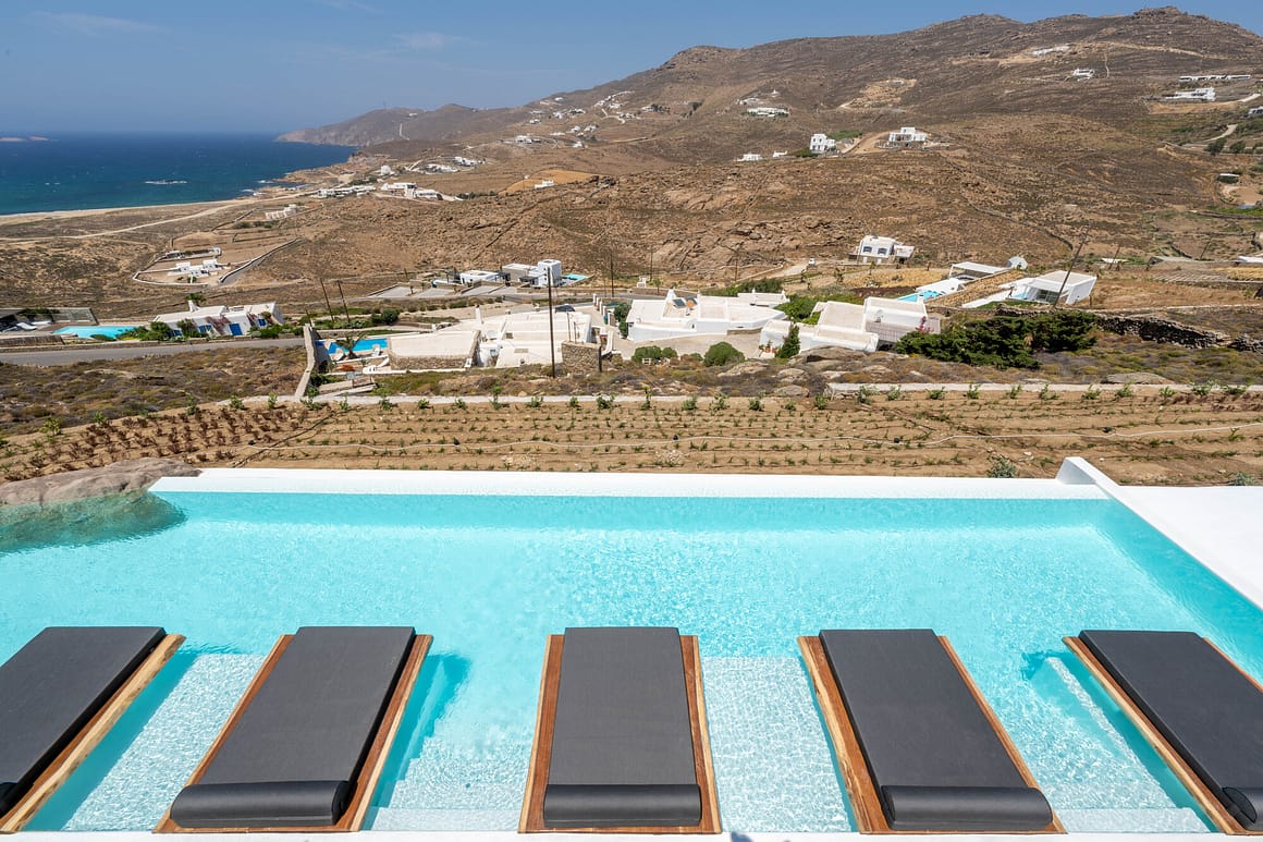 mega mansion mykonos - billionaire club mykonos pool