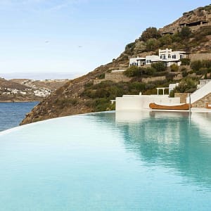 amazing pool - luxury villas Mykonos Niki