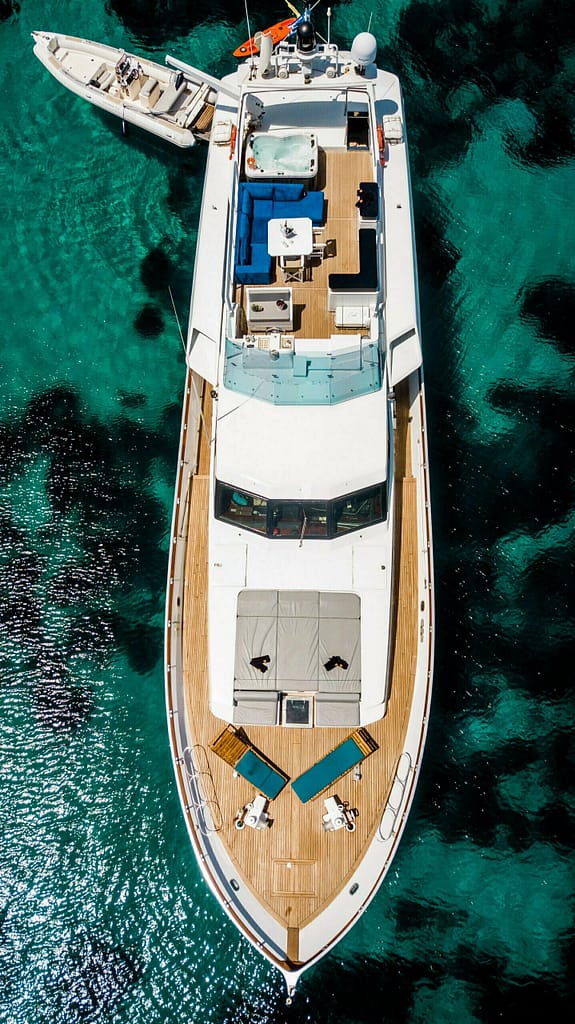 charter a yacht in mykonos - cantieri di pisa concierge