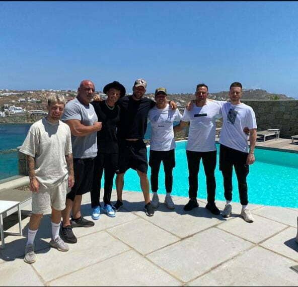 bodyguards mykonos - celebrities - VIP protection mykonos - billionaire club mykonos arsenal