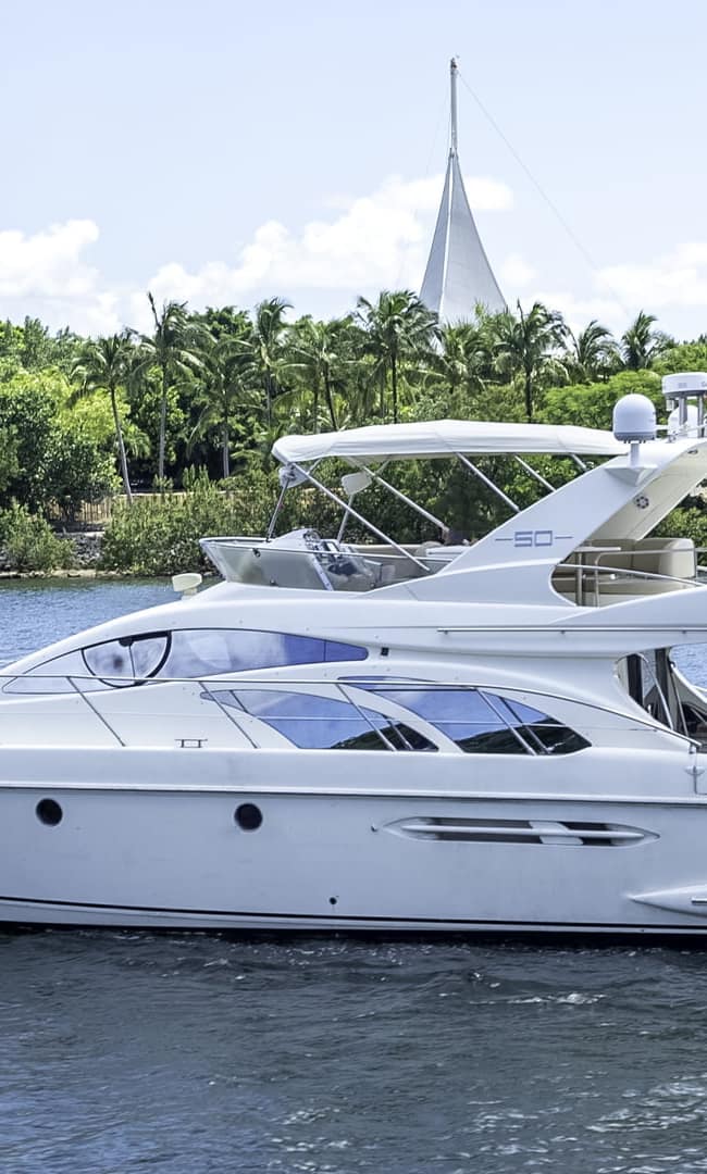 small boats - azimut 50