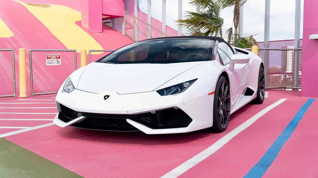 lambo rental miami - white lambo