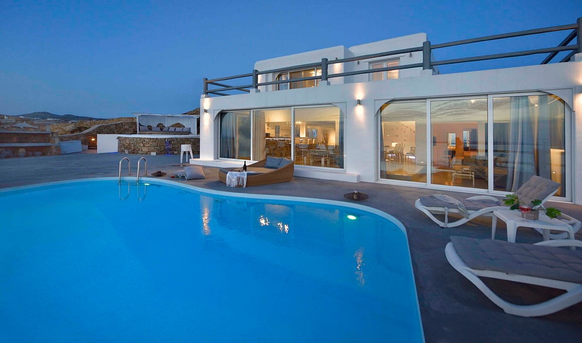 rent villa in Mykonos casa bianco - billionaire club - pool