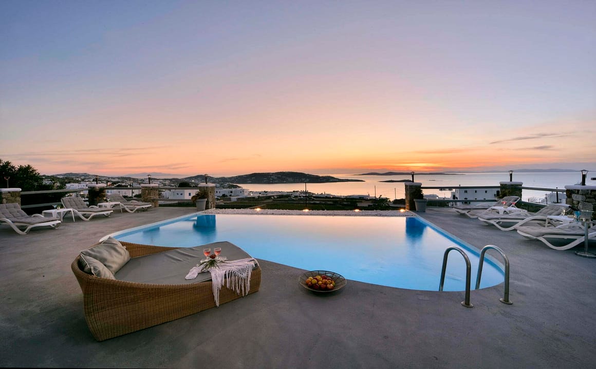 booking luxury villas mykonos - serenna - billionaire club Mykonos villas pool view