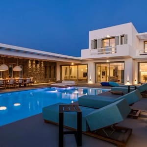 villa for millionaires in Mykonos - luxury concierge