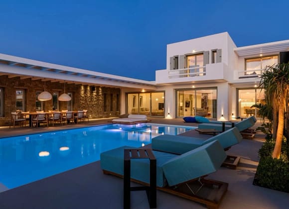 villa for millionaires in Mykonos - luxury concierge